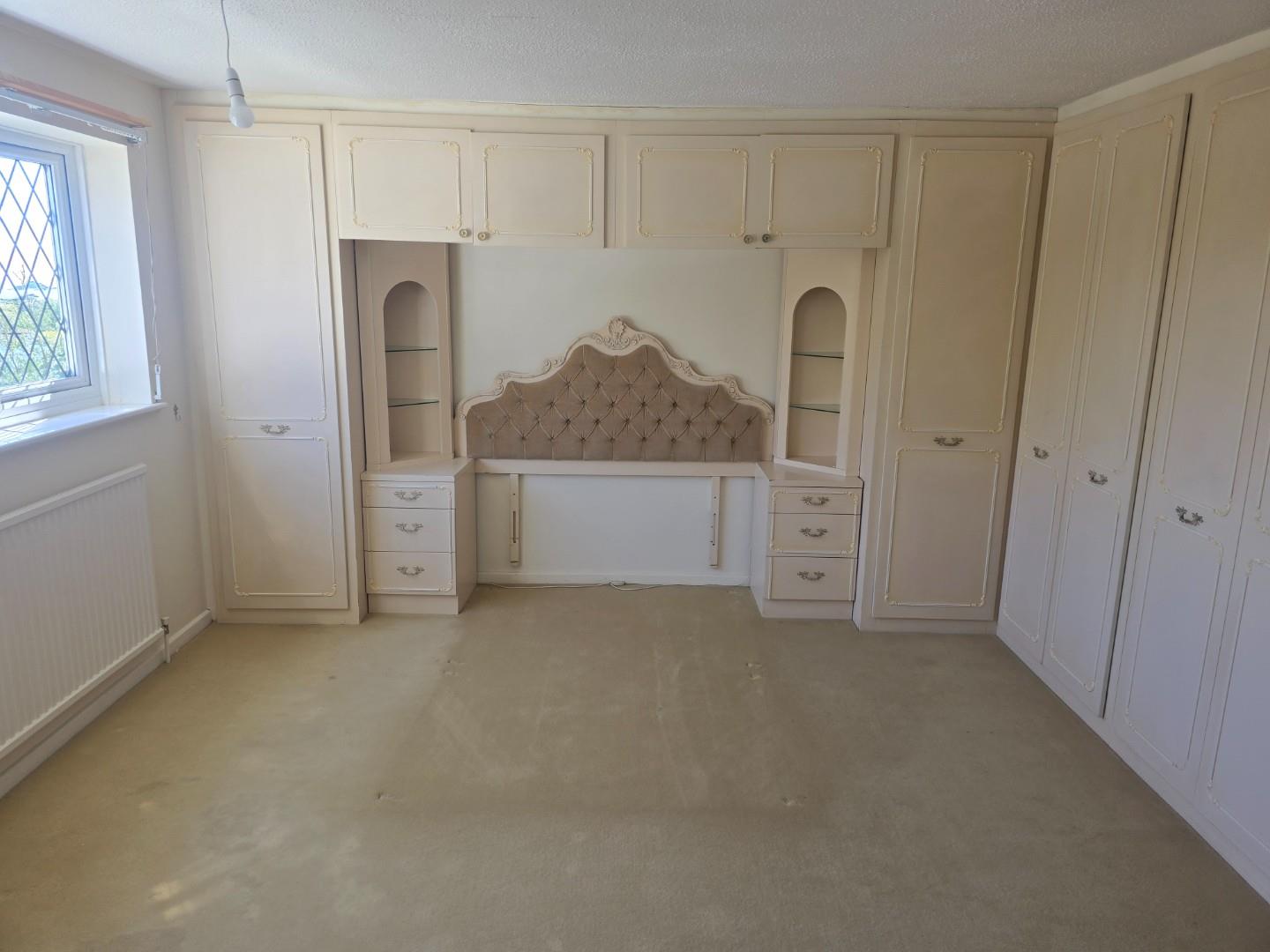 Westport Avenue, Mayals, Swansea, SA3 5EF
